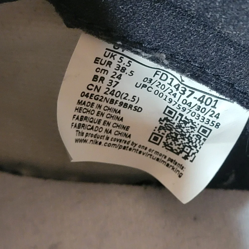 Nike Air Jordan 1 Retro High OG Midnight Navy Boys Sz 6Y FD1437-401, Eur 38.5